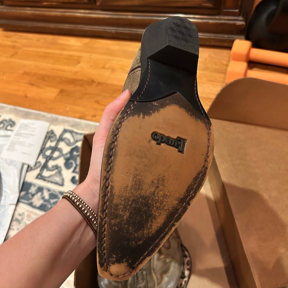 Laredo Women’s Cowboy Boots - Picture 2 of 5